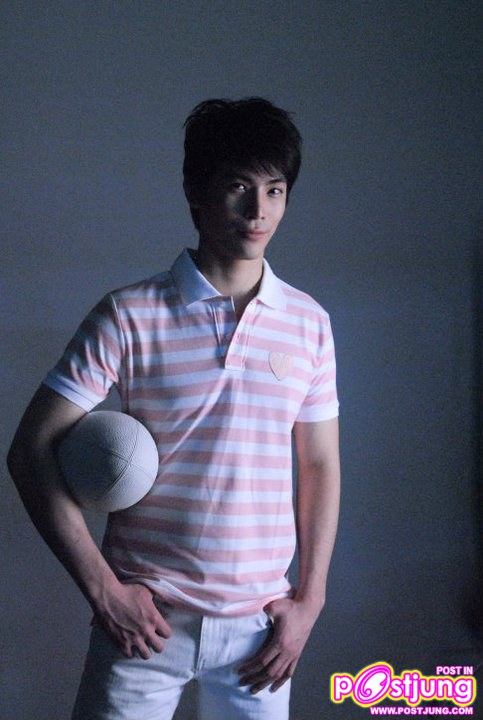 ศิลปินดาราในโครงการ AIIZ LOVE CHARITY ครั้งที่ 5