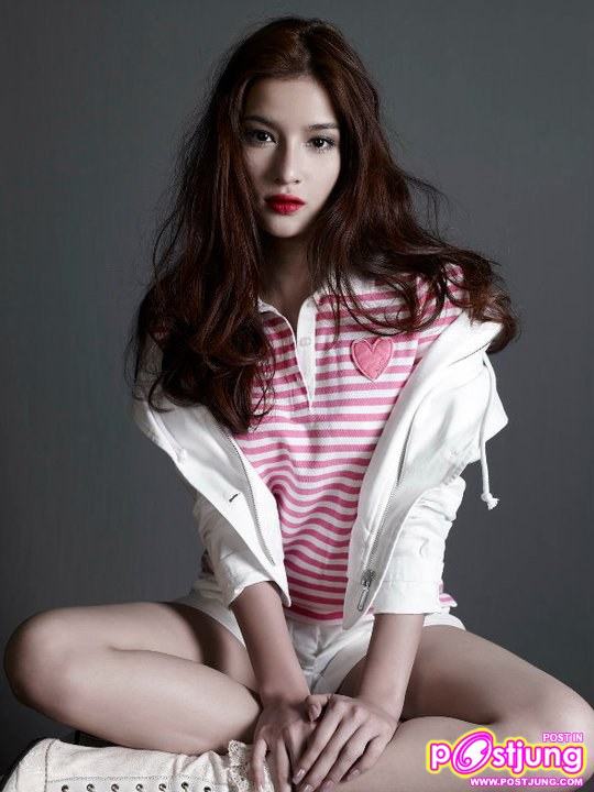 ศิลปินดาราในโครงการ AIIZ LOVE CHARITY ครั้งที่ 5