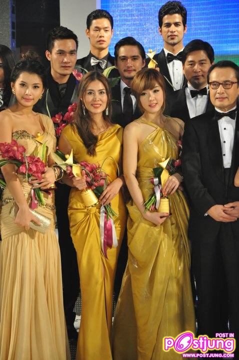 เชอรี่ เข็มอัปสร & อนันดา งานAsia Model Festival Awards 2011