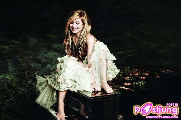 Avril Lavigne  กลับมาแล้วววว