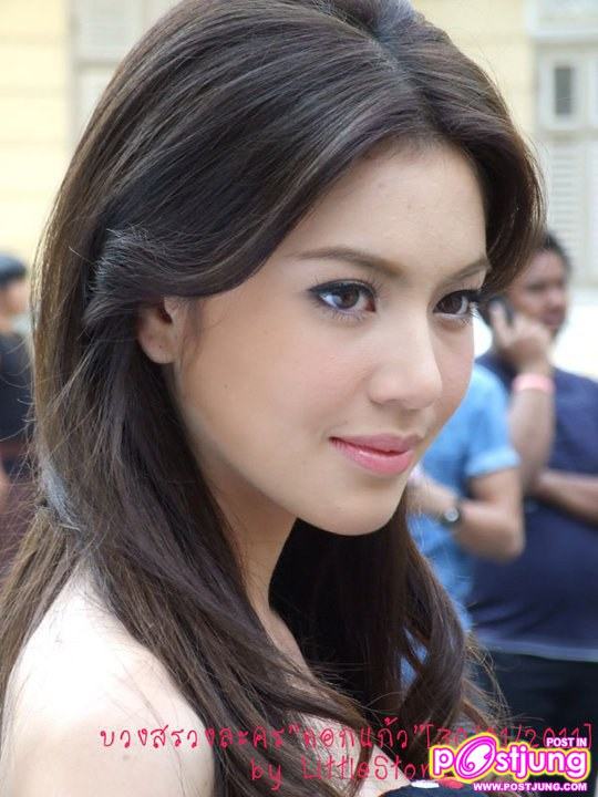 ใหม่ ดาวิกา งานพิธีบวงสรวงละคร ดอกแก้ว