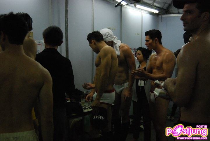 [Backstage] AMAT Fashion Show @ FAME 2010 [22 Oct 2010]