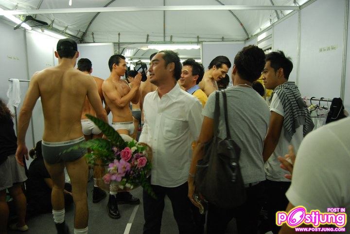 [Backstage] AMAT Fashion Show @ FAME 2010 [22 Oct 2010]