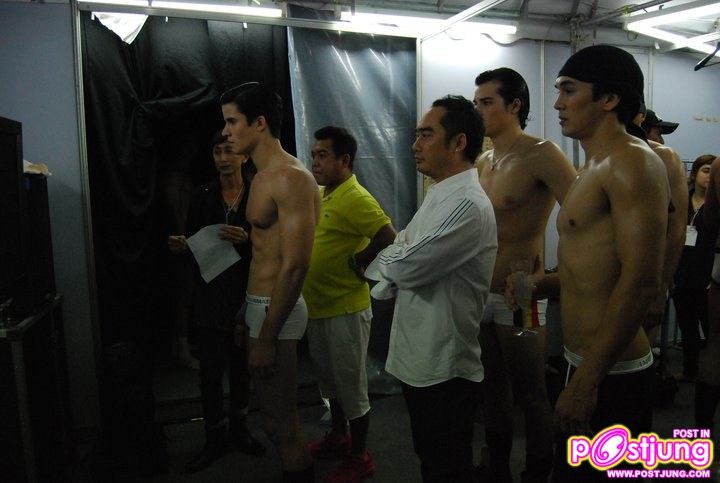 [Backstage] AMAT Fashion Show @ FAME 2010 [22 Oct 2010]