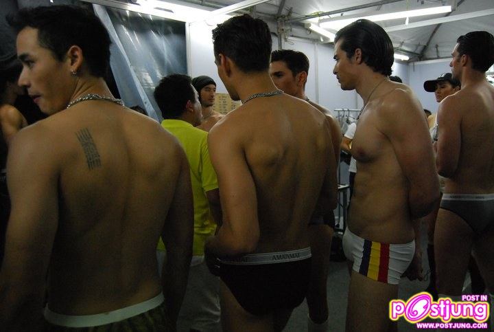 [Backstage] AMAT Fashion Show @ FAME 2010 [22 Oct 2010]