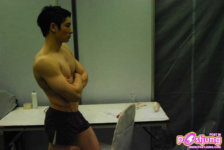 [Backstage] AMAT Fashion Show @ FAME 2010 [22 Oct 2010]