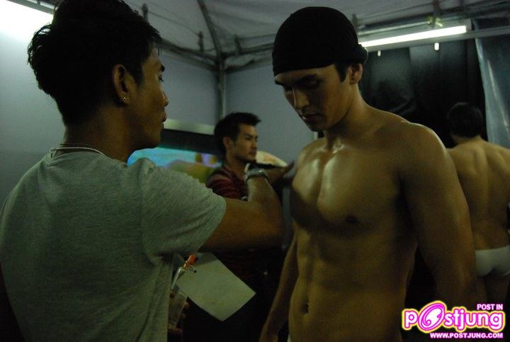 [Backstage] AMAT Fashion Show @ FAME 2010 [22 Oct 2010]