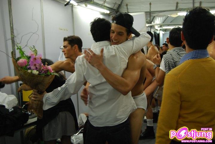 [Backstage] AMAT Fashion Show @ FAME 2010 [22 Oct 2010]