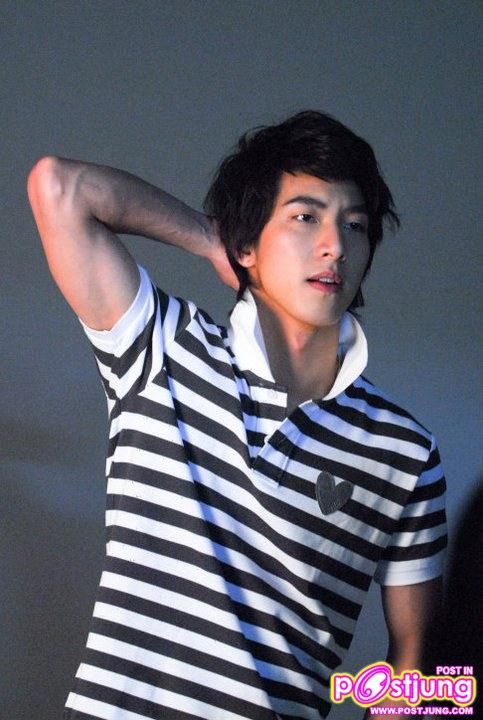 TONO [BEHIND THE SCENE] AIIZ LOVE CHARITY 5