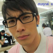 สน ยุกต์ ในงานฟุตบอลลลล