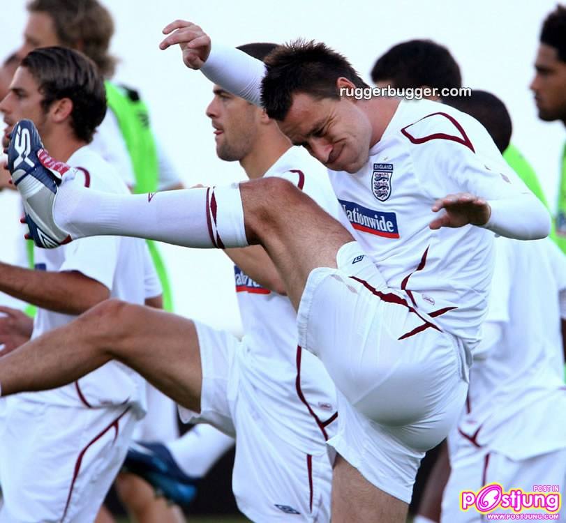 นักฟุตบอลเป้าตุงๆ