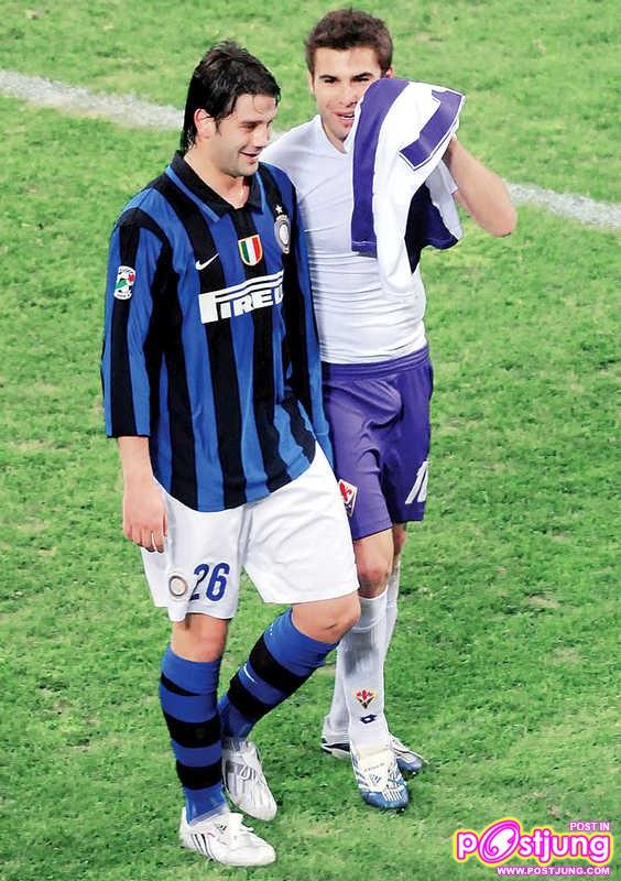 นักฟุตบอลเป้าตุงๆ