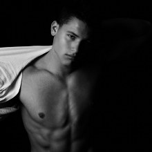 Corey Saucier : คนนี้ใช่เลย