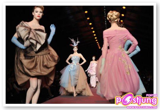 Christian Dior - Haute Couture Spring Summer 2011