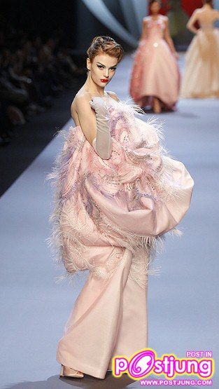 Christian Dior - Haute Couture Spring Summer 2011