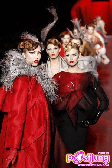 Christian Dior - Haute Couture Spring Summer 2011