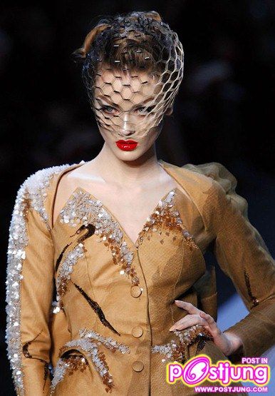 Christian Dior - Haute Couture Spring Summer 2011