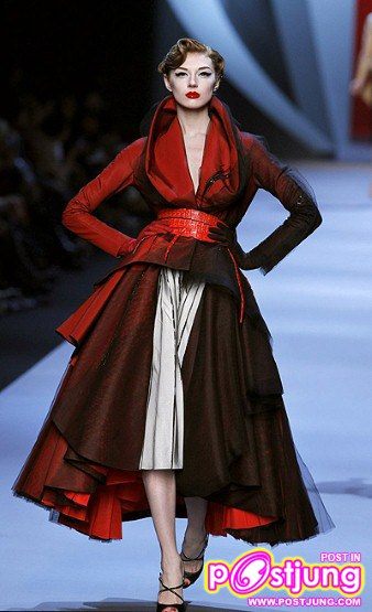Christian Dior - Haute Couture Spring Summer 2011