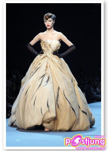 Christian Dior - Haute Couture Spring Summer 2011
