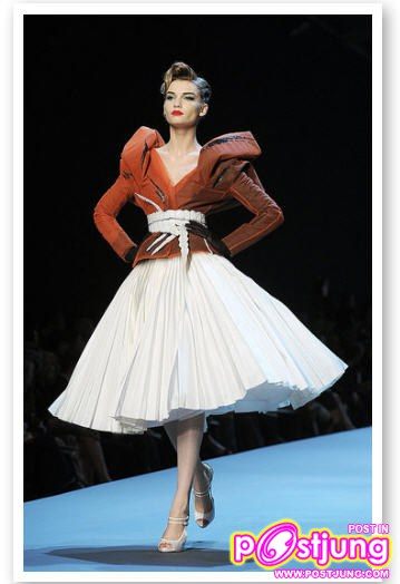 Christian Dior - Haute Couture Spring Summer 2011