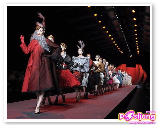 Christian Dior - Haute Couture Spring Summer 2011