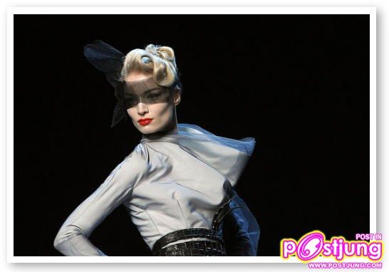 Christian Dior - Haute Couture Spring Summer 2011