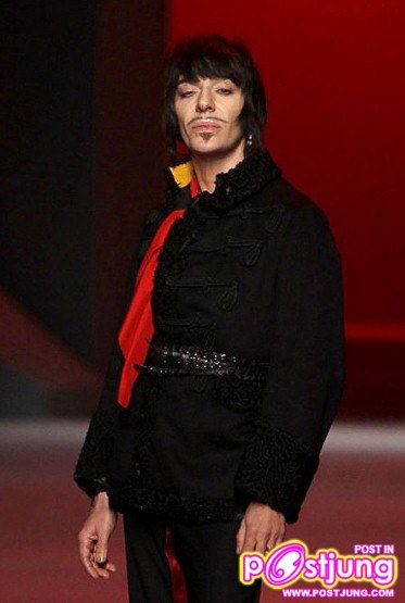 Christian Dior - Haute Couture Spring Summer 2011