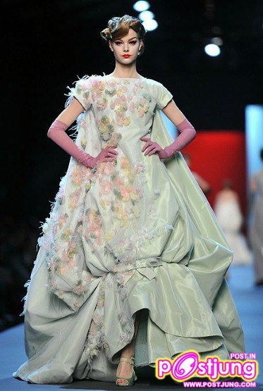 Christian Dior - Haute Couture Spring Summer 2011
