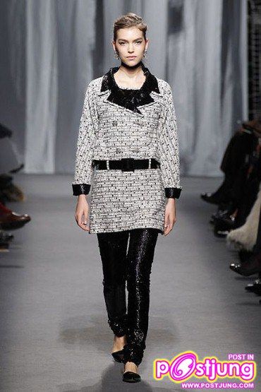 Chanel - Haute Couture Spring Summer 2011