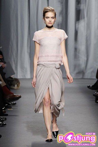 Chanel - Haute Couture Spring Summer 2011