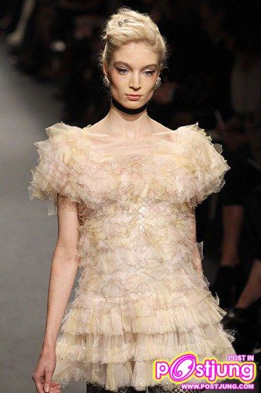 Chanel - Haute Couture Spring Summer 2011