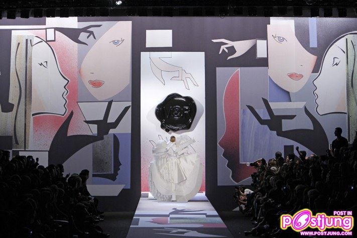 Viktor & Rolf - Spring Summer 2011