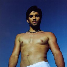 น่ารักมากครับ ใส่กางเกงขาว  แพ้เลย