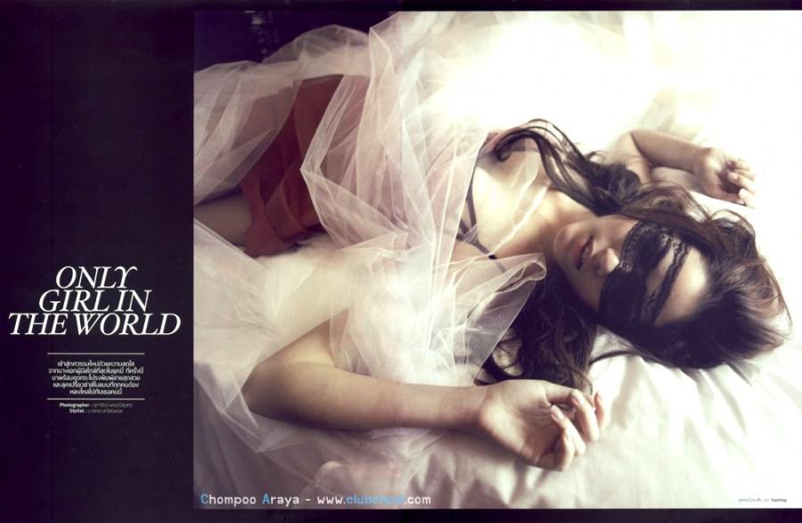 อั้ม พัชราภา และ ชมพู่ อารยา ใครโพสท่าได้สุดยอดกว่ากัน