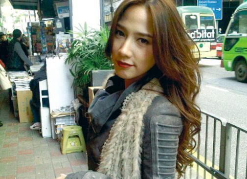 อั้ม พัชราภา และ ชมพู่ อารยา ใครโพสท่าได้สุดยอดกว่ากัน