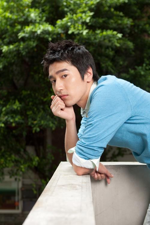 พรีเซ็นเตอร์ นูโทรจีน่า เมนส์ Mark Choa