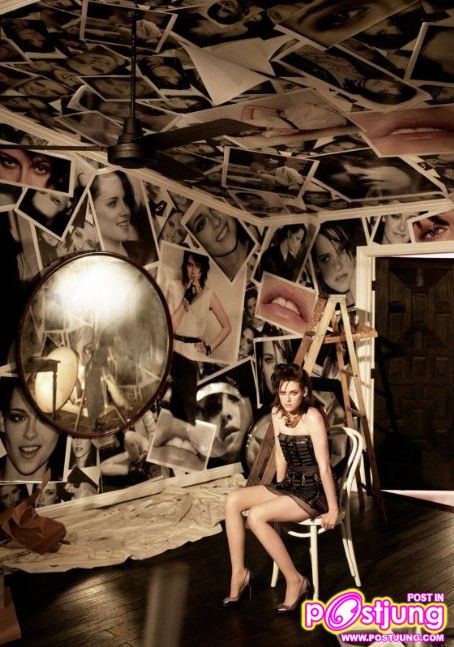 Emma Watson & Kristen Stewart