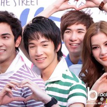 กัน ริท เซน งานเดินแบบ AIIZ 365 Days Love Charity @ Paradise Park