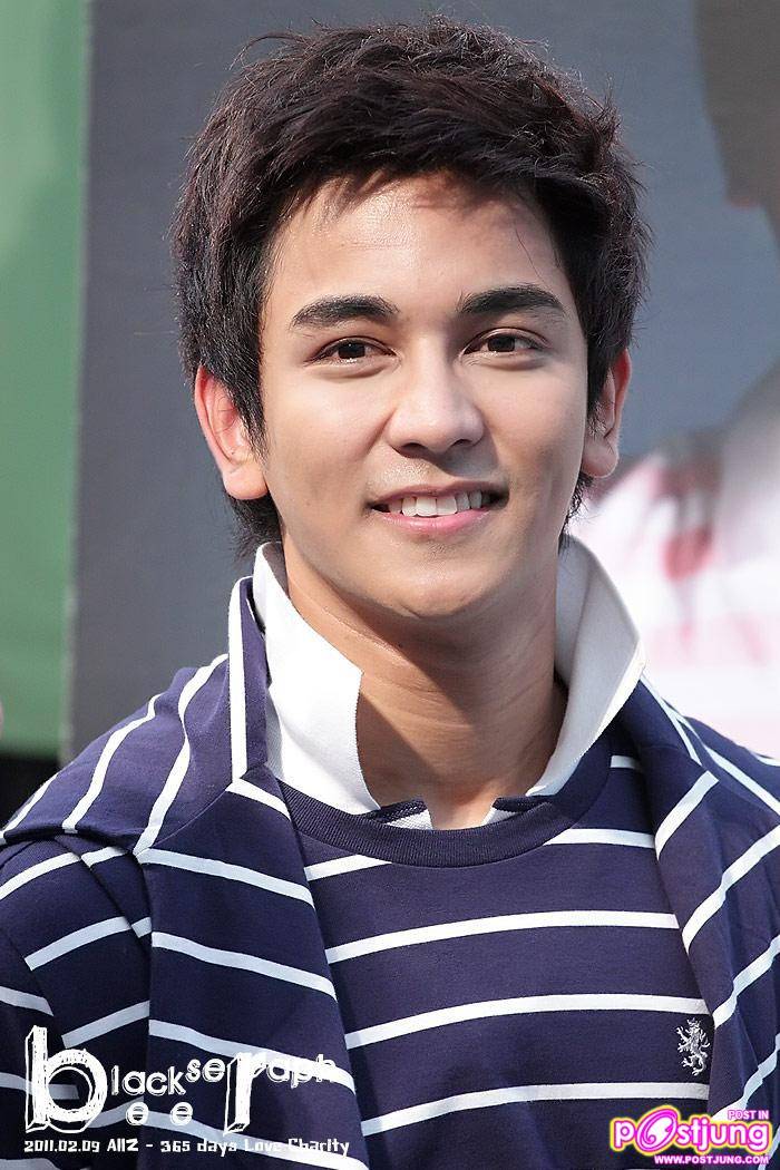 กัน ริท เซน งานเดินแบบ AIIZ 365 Days Love Charity @ Paradise Park