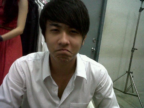 เค้าชอบ พี่นัท ทิววววววว  อิอิ หล่อ