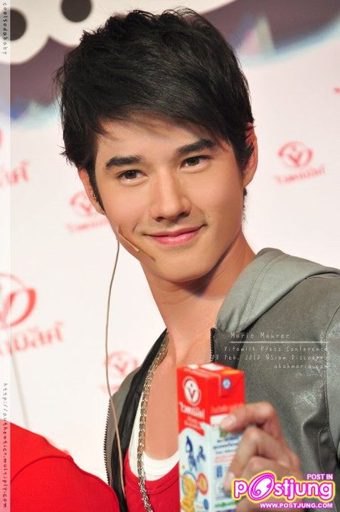 มาริโอ้ เกรซ โตโน่ งานเปิดตัวพรีเซนเตอร์ไวตามิ้ลค์ @Siam Discovery