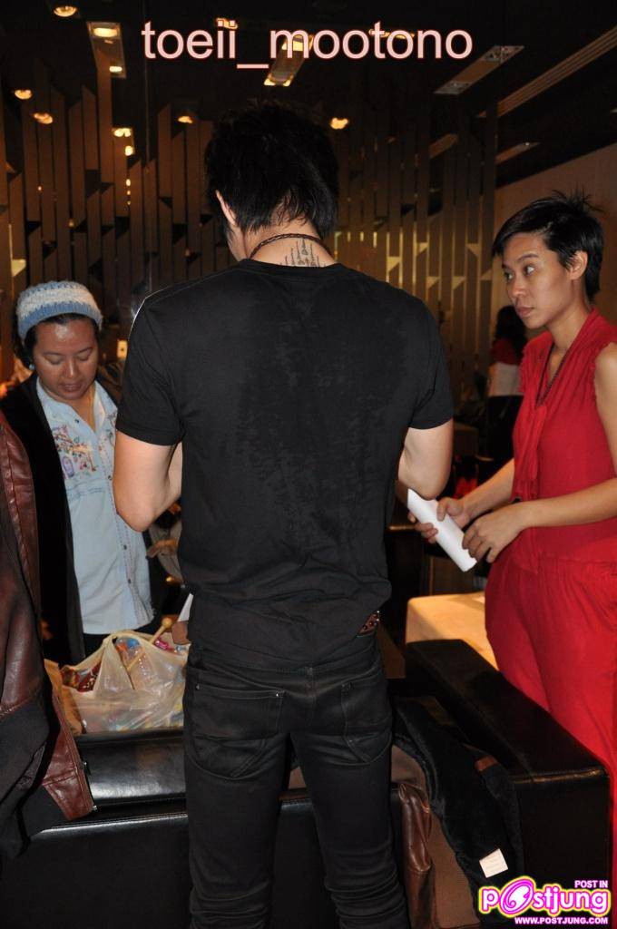 มาริโอ้ เกรซ โตโน่ งานเปิดตัวพรีเซนเตอร์ไวตามิ้ลค์ @Siam Discovery