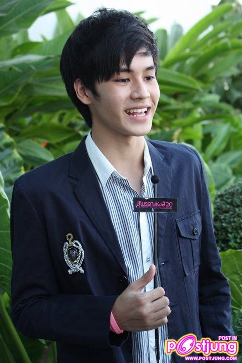 เก้า บันทึกเทปเชิญชวนเข้าร่วมงาน สุพรรณหงส์ ครั้งที่ ๒๐