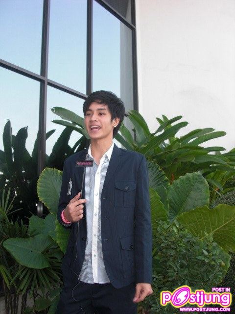 เก้า บันทึกเทปเชิญชวนเข้าร่วมงาน สุพรรณหงส์ ครั้งที่ ๒๐