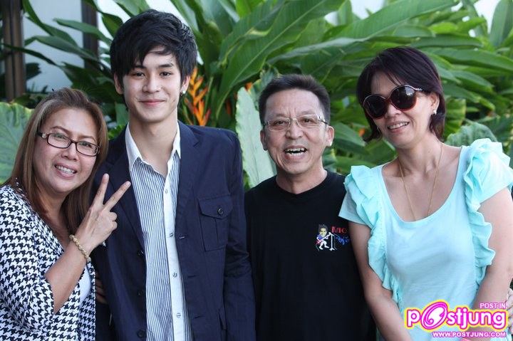 เก้า บันทึกเทปเชิญชวนเข้าร่วมงาน สุพรรณหงส์ ครั้งที่ ๒๐