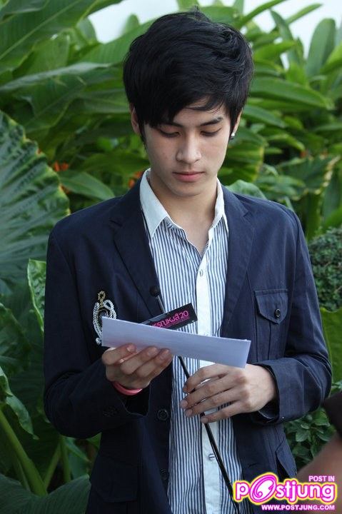 เก้า บันทึกเทปเชิญชวนเข้าร่วมงาน สุพรรณหงส์ ครั้งที่ ๒๐