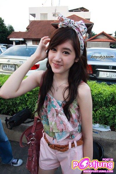 พี่พิม SWEE D...  เธอมาพร้อมความน่ารัก