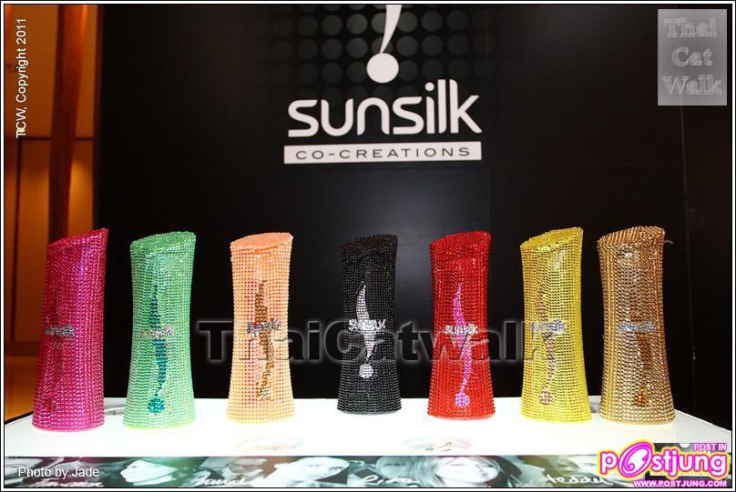 ภาพงาน Sunsilk The Perfect Co-Creations RunwayCrystal Runway กลางแม่น้ำเจ้าพระยา