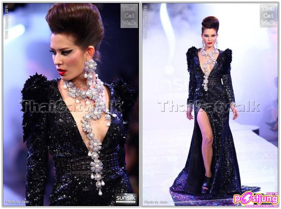 ภาพงาน Sunsilk The Perfect Co-Creations RunwayCrystal Runway กลางแม่น้ำเจ้าพระยา