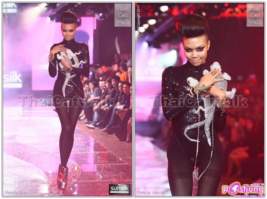 ภาพงาน Sunsilk The Perfect Co-Creations RunwayCrystal Runway กลางแม่น้ำเจ้าพระยา